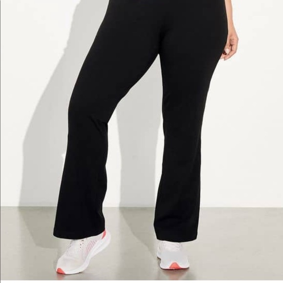 Jockey Women's Slim Bootleg Pant